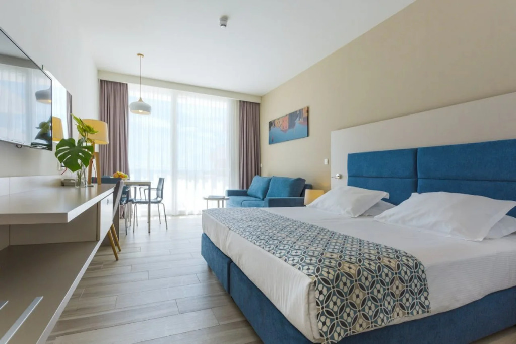 Romana Beach Resort