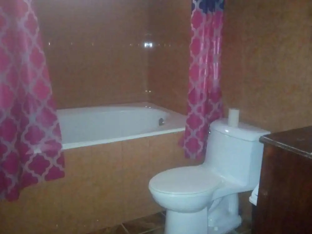 Selby Apartment