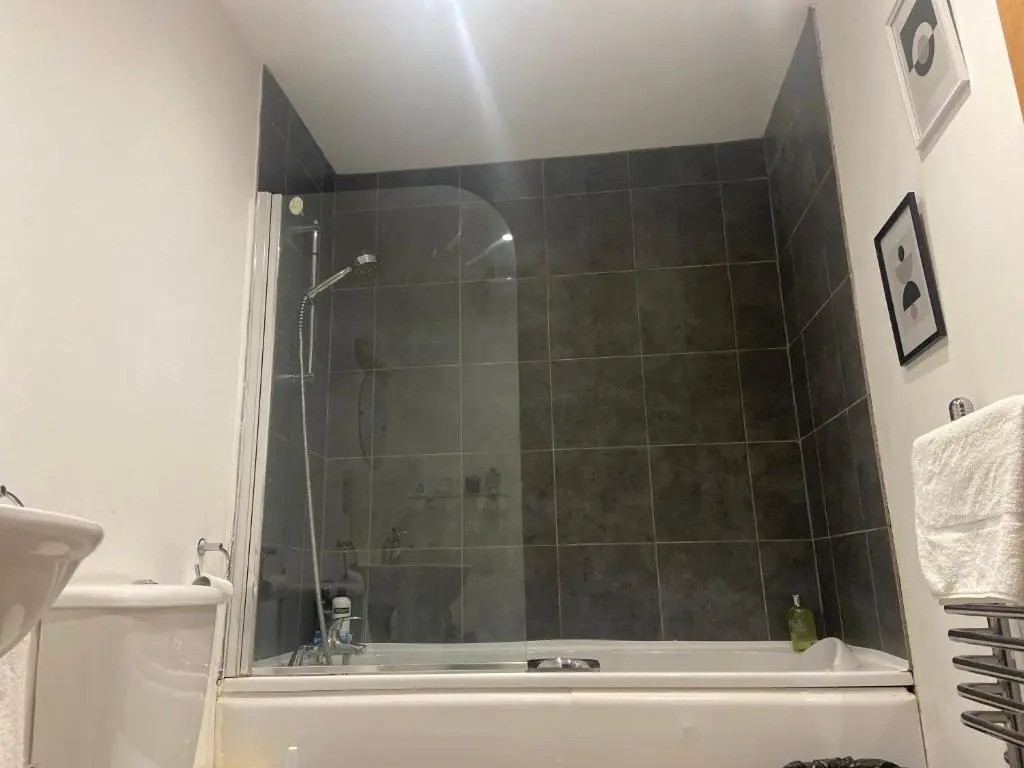 2 Bedroom Near Ocean Village Marina Port Apartment