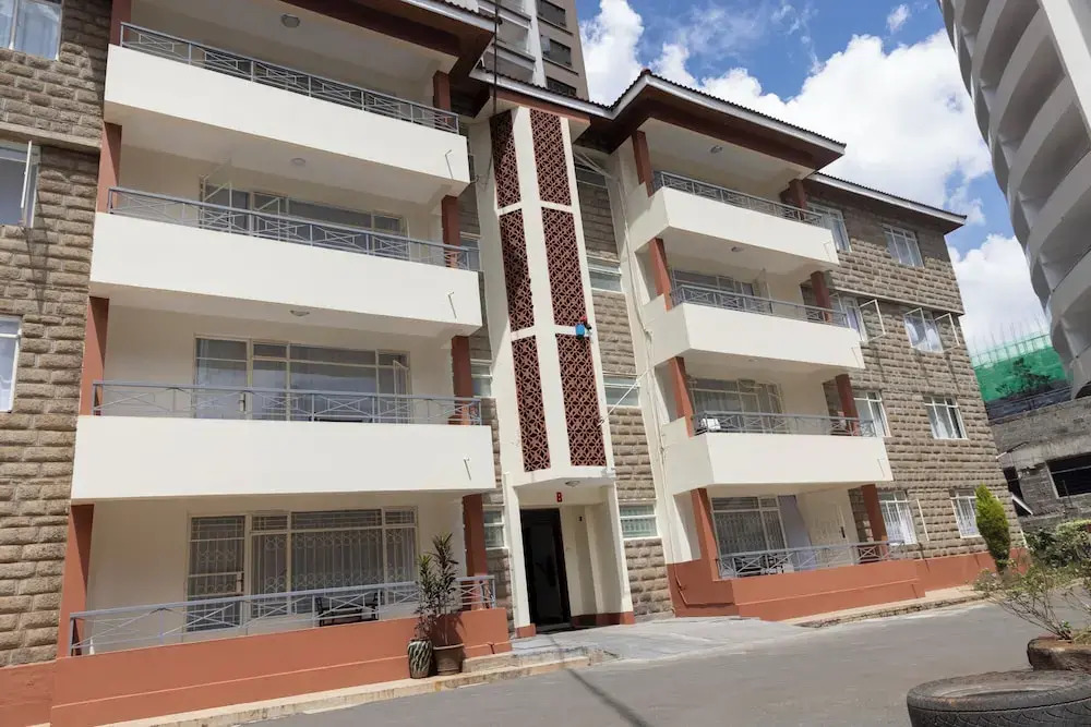 Gemina Court