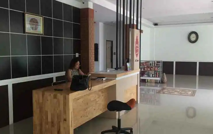 N Nine Hotel
