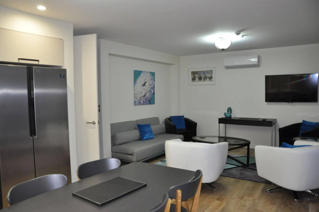 Shetland Court Apartments