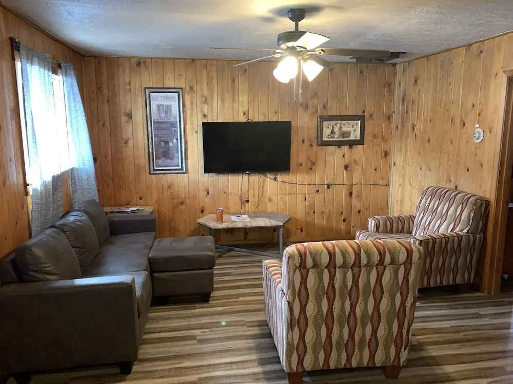 South Fork Lodge & RV Park