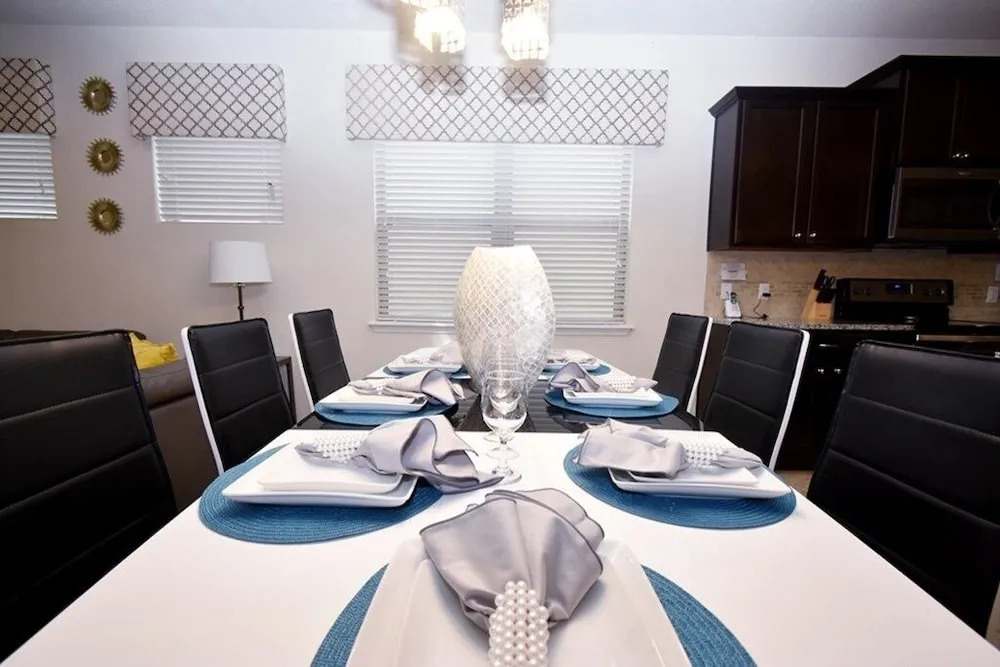 Windsor at Westside-5 Bedrooms House w/pool-3726WW