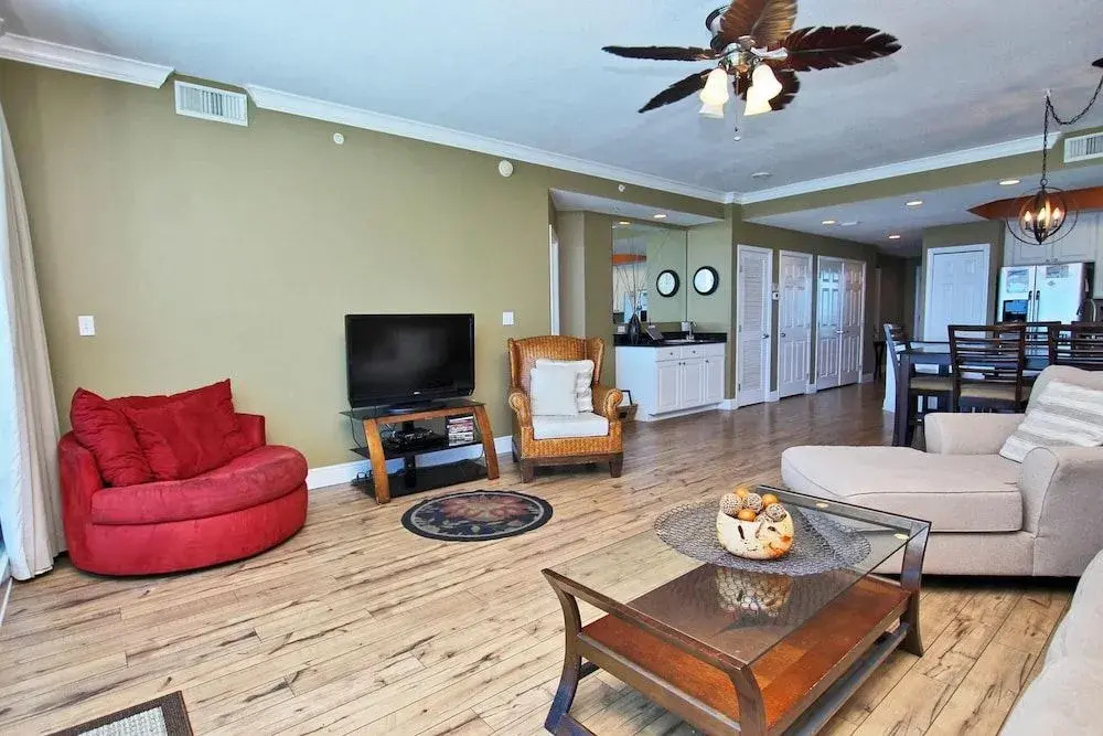 San Carlos 1001 by Youngs Suncoast