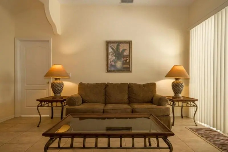 805 Tuscan Hills Blvd 5 Bedrooms, +3 Bathrooms