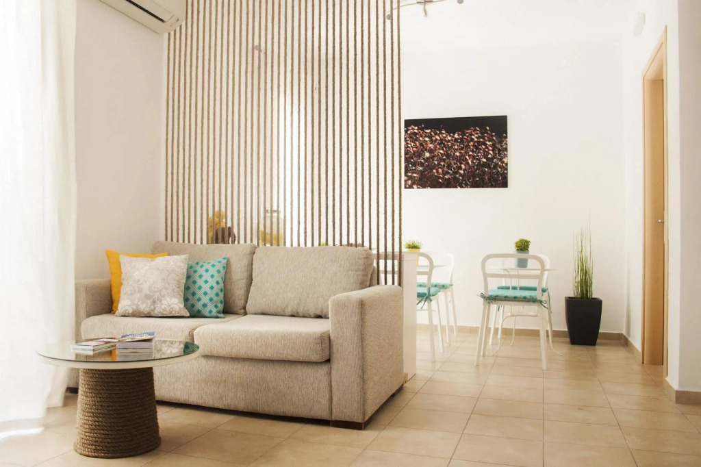Krinis Apartments