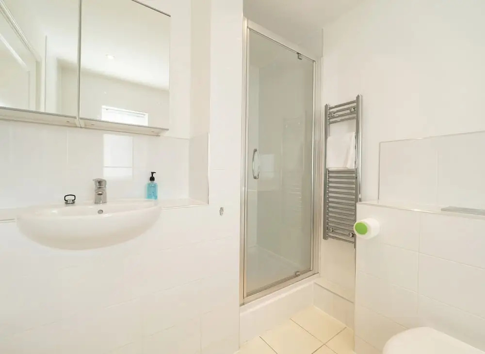 Spacious Townhouse Near the City Centre