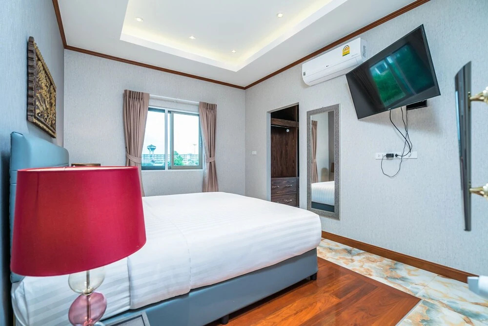 4BR Entertainment Villa Stan - Pool, Gym, Sauna & Jacuzzi