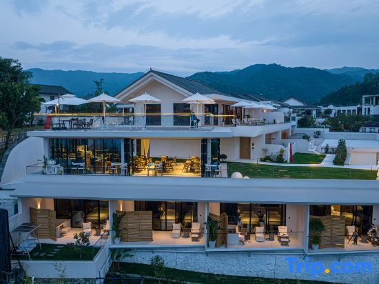 Tengchong Breeze and Courtyard Natural Hot Spring Homestay