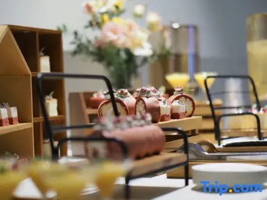 Rezen Minyoun Hotel