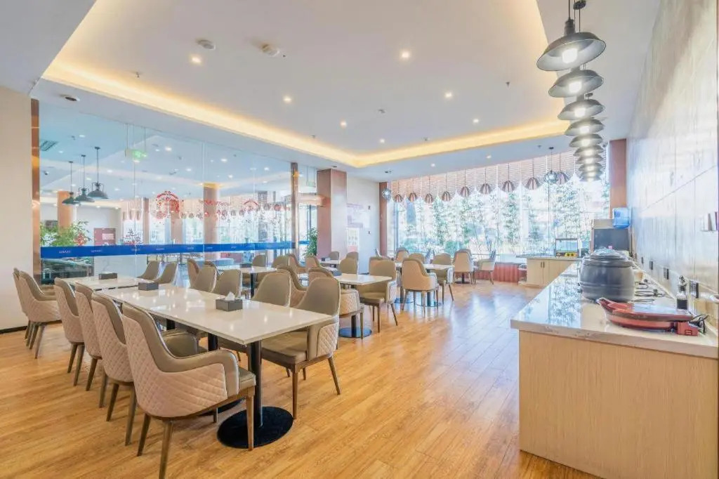 Gem Anqing Wangjiang County Central Mall Fengqi Ro
