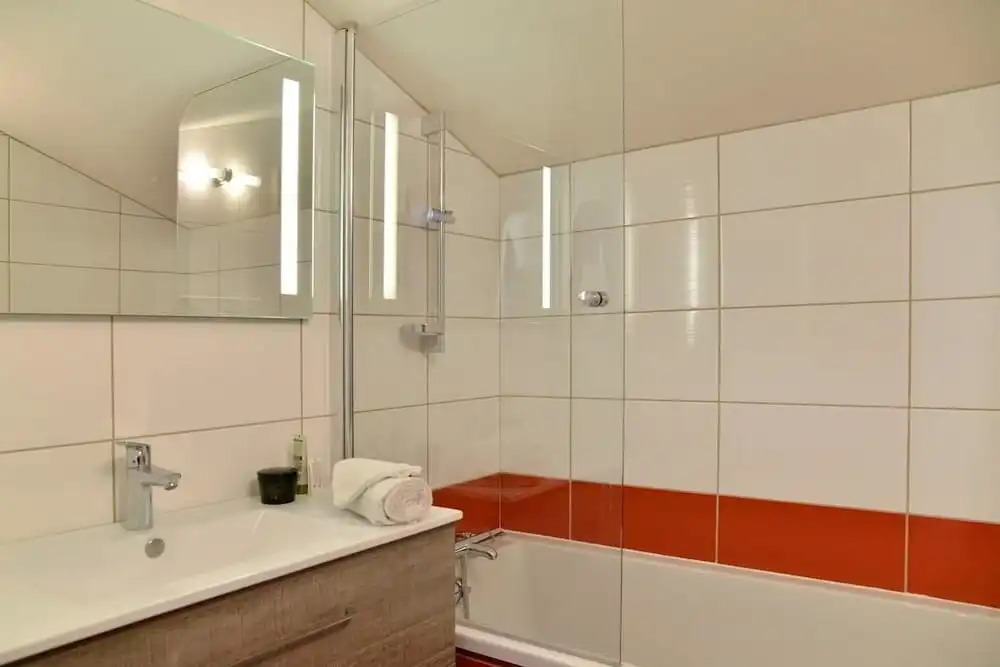 Residence LES Coches Flat in a Family Resort at the Bottom of the Slopes Bac303