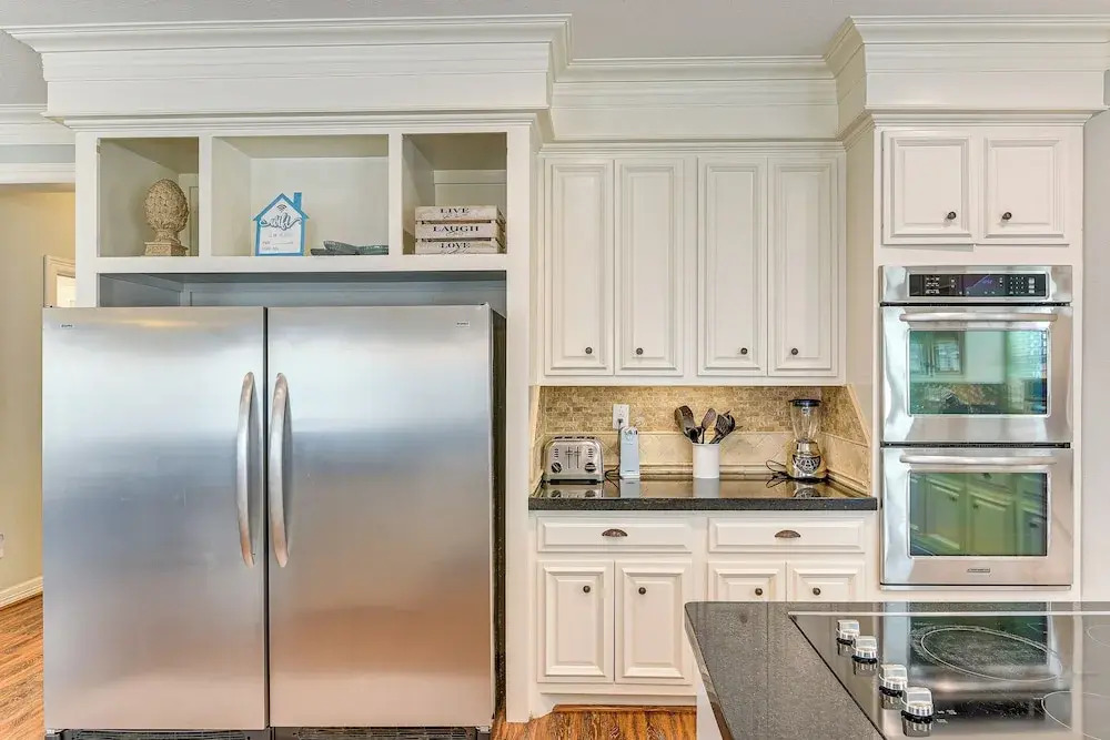 Steps to Surfside Beach: Large Group Gulf Retreat