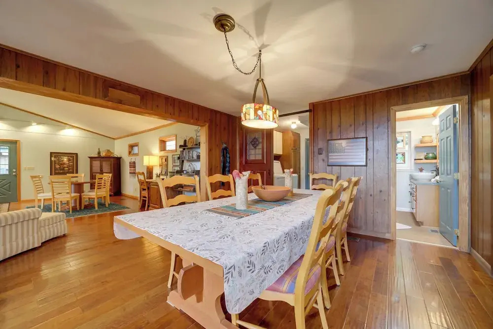 Robbinsville Vacation Rental w/ Covered Balcony