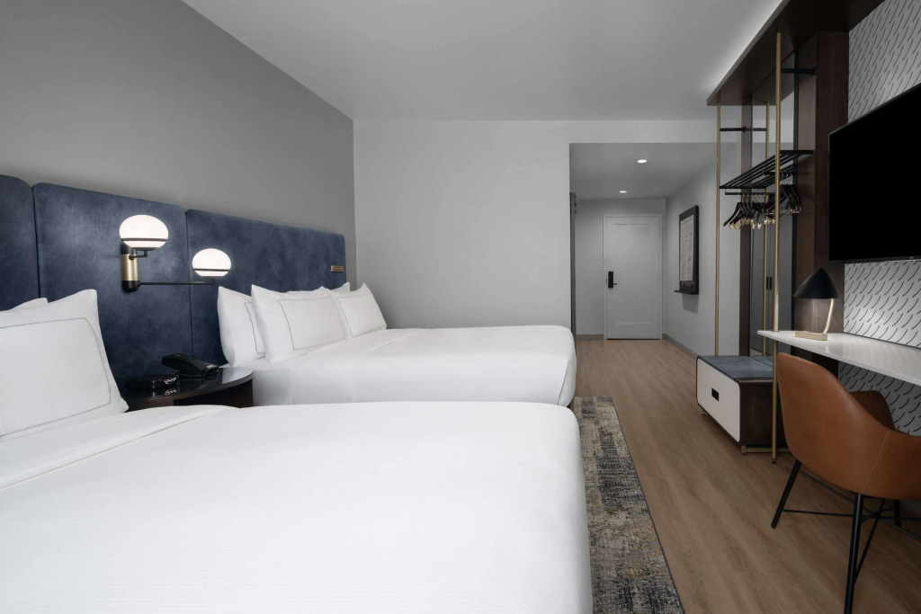 Hotel West & Main Conshohocken, Tapestry Collection Hilton