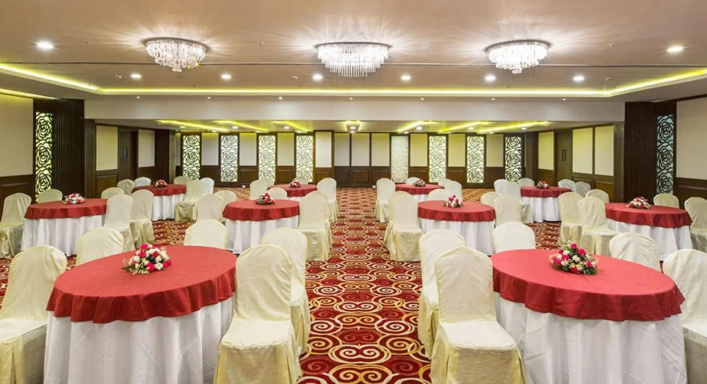 The Grand Magrath Hotel