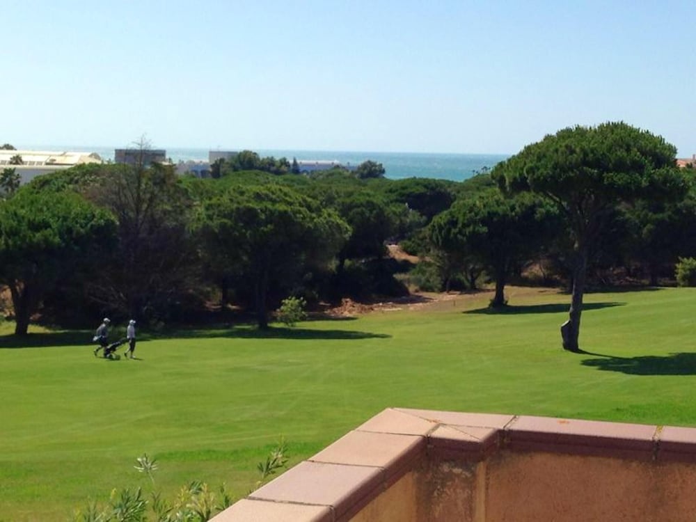 House With 4 Bedrooms in Chiclana de la Frontera, With Wonderful sea V