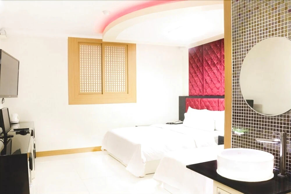 Jm Hotel