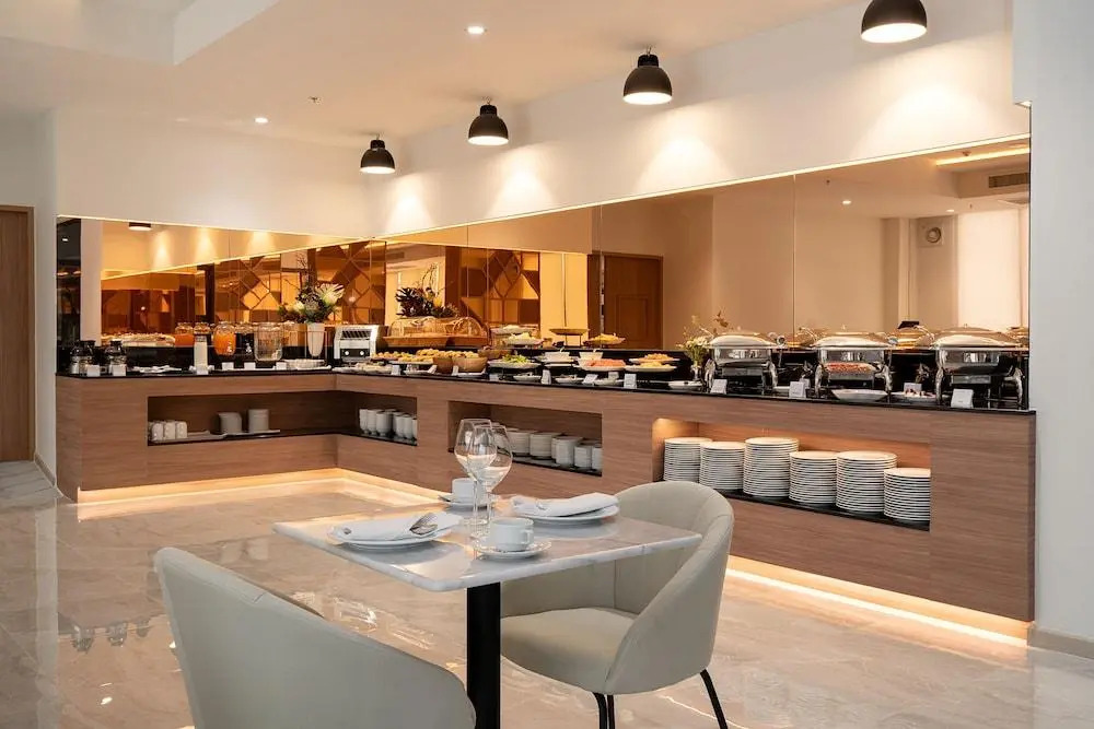 Отель Thaya Hotel Bangkok