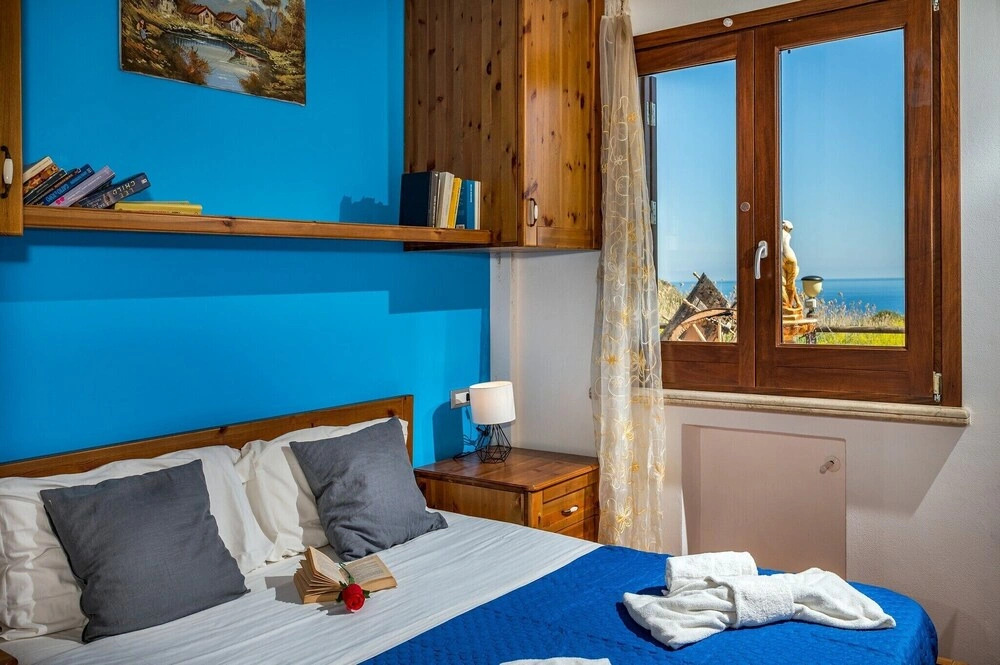 Villa Elena 2 Km from the Natural Reserve of Zingaro