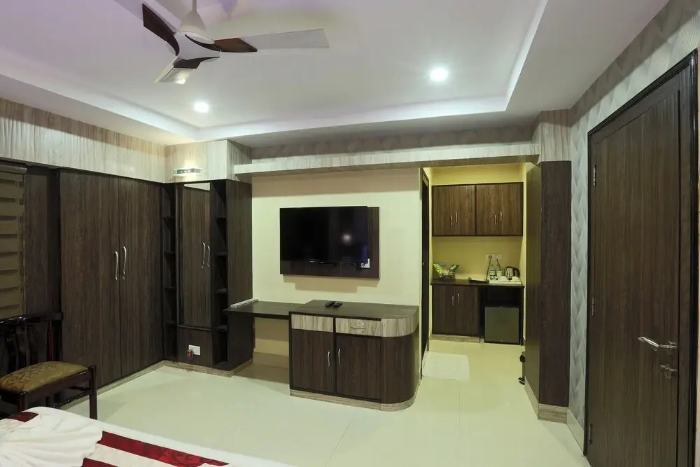 Hotel Blue Bird, Nagaon