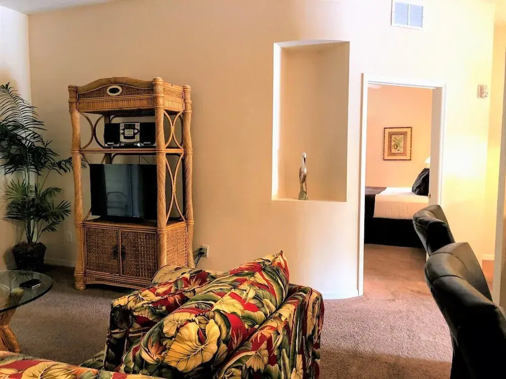 Platinum Standard, Luxury Condo