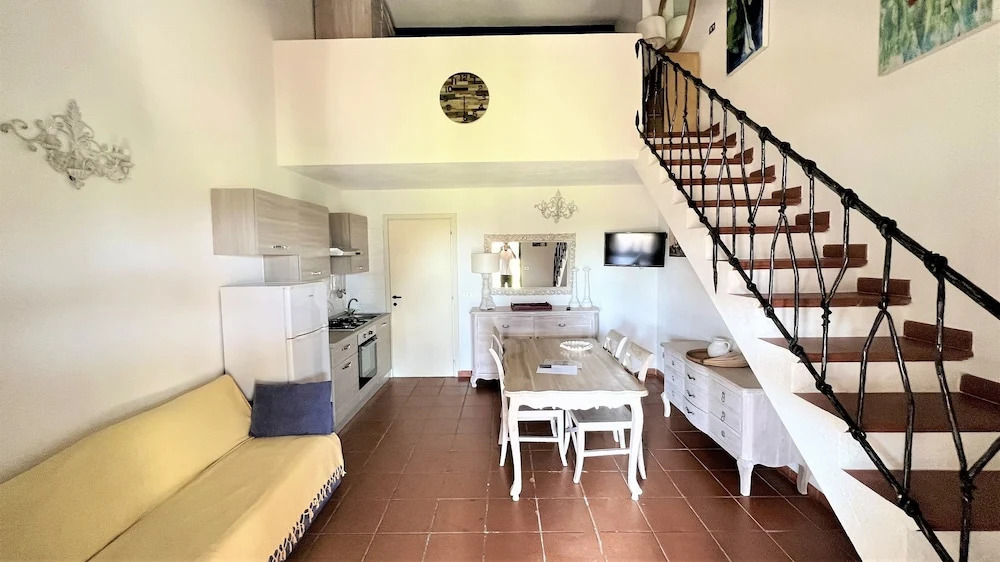 ISS Travel, San Teodoro 1 - 100m from Cala dAmbra Beach