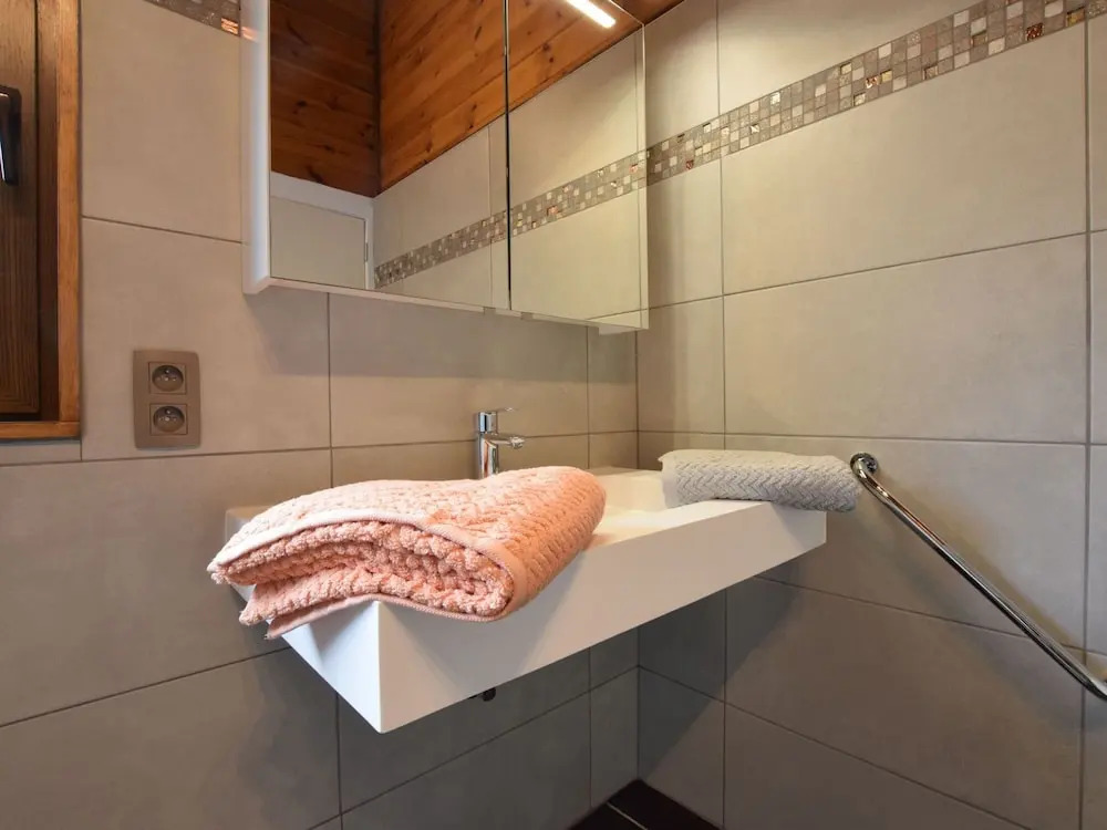 Renovated chalet near Durbuy