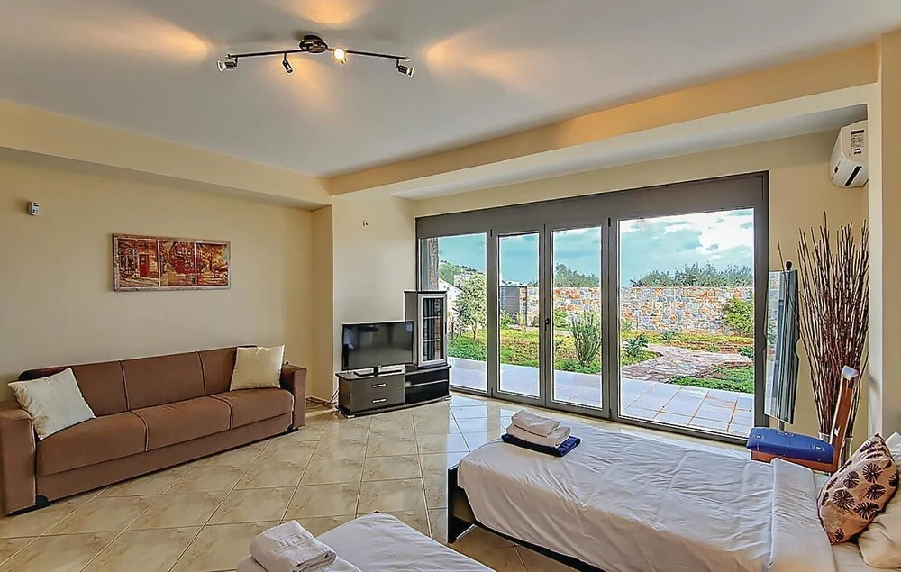 Awesome Home In Lasithi, Crete