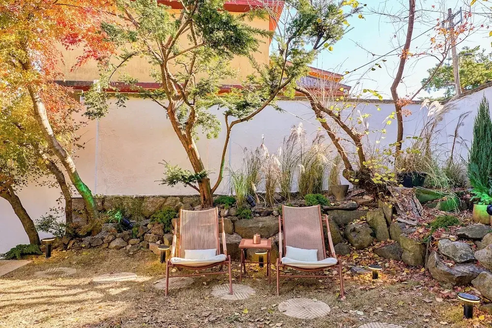 SA Tailored Serviced Home near Metro