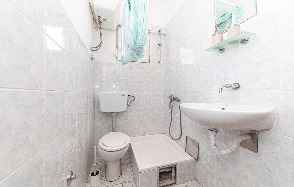 Beautiful Apartment in Kastel Sucurac With 3 Bedrooms and Wifi