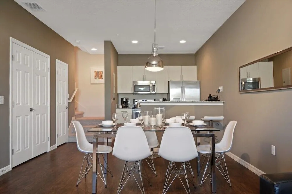 3 Bedroom Villa In The New West Lucaya Ge Townhouse