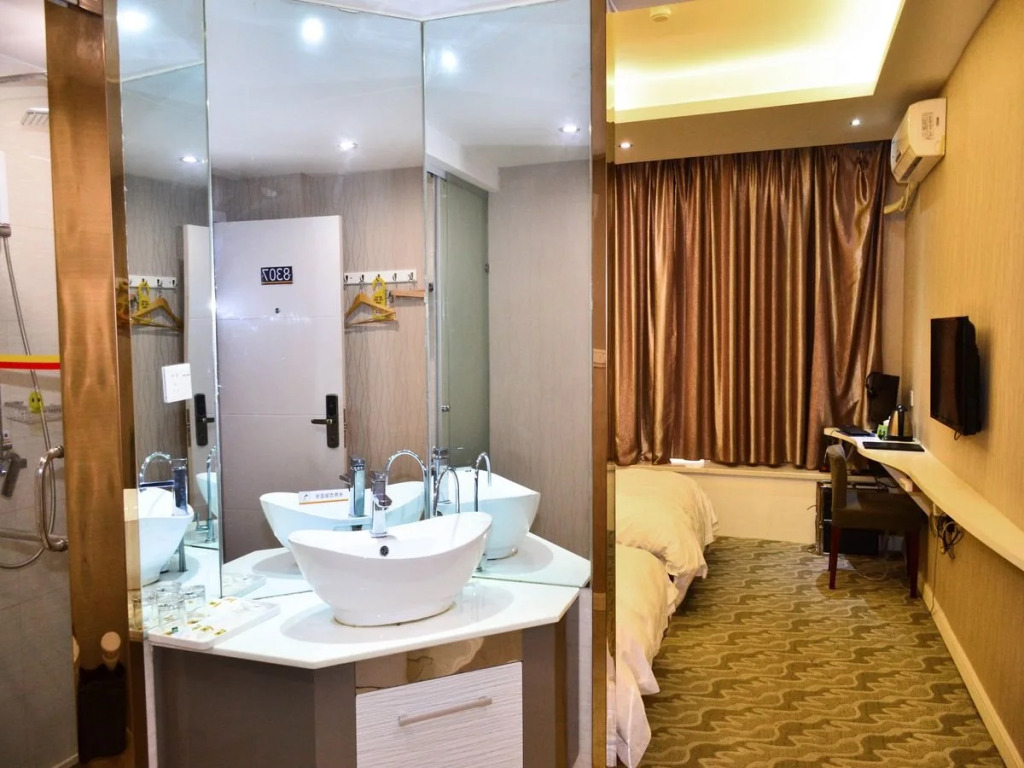 Super 8 Hotel Yiwu Binwang