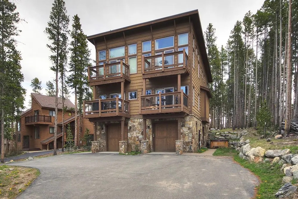 White Cloud Retreat House 4 Bedrooms 3 Bathrooms Townhouse