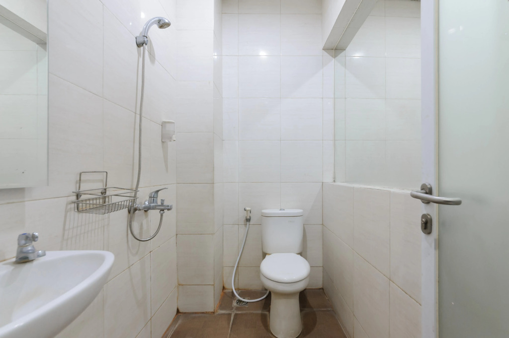 RedDoorz Plus near Grand Indonesia Jakarta
