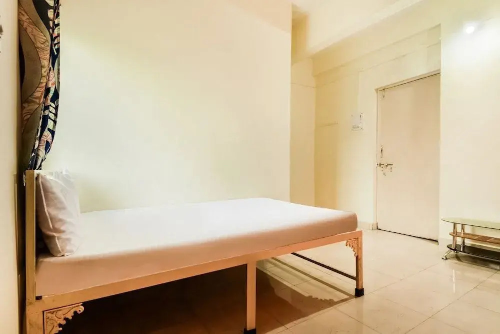 SPOT ON 41454 Shree Mahalaxmi Residency