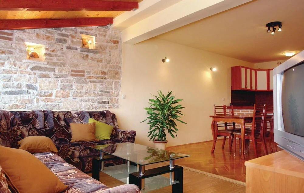 Beautiful Home in Pula With Wifi and 3 Bedrooms