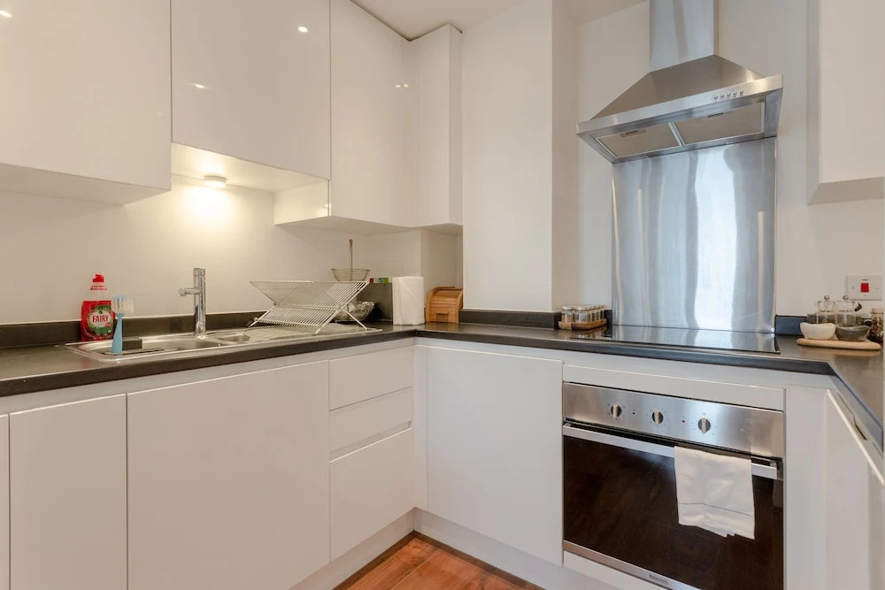 Beautifully Styled 1 Bed Flat in Canary Wharf High Rise