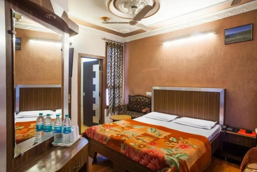 Hotel Novelty