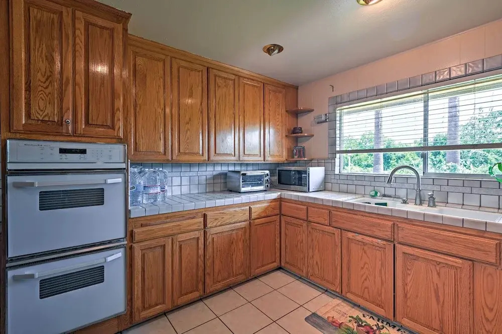 7 Mi to Dtwn Gilroy: Spacious Home on 20 Acres!