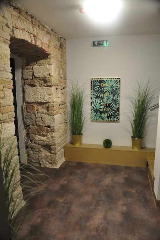 Váralja Home