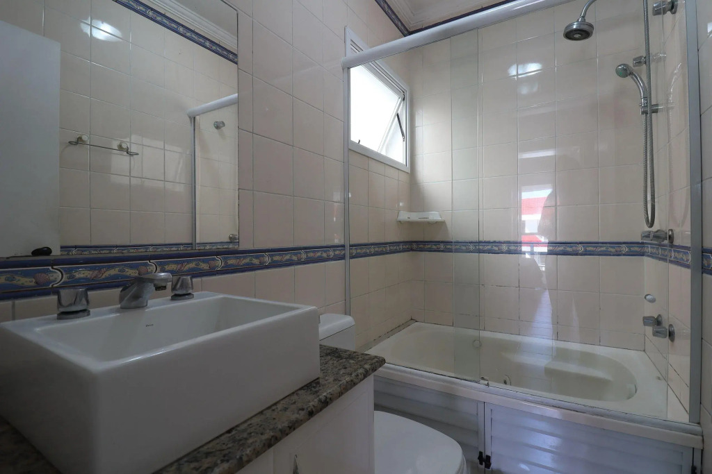 Apto com banheira para banho relaxante - HB67F