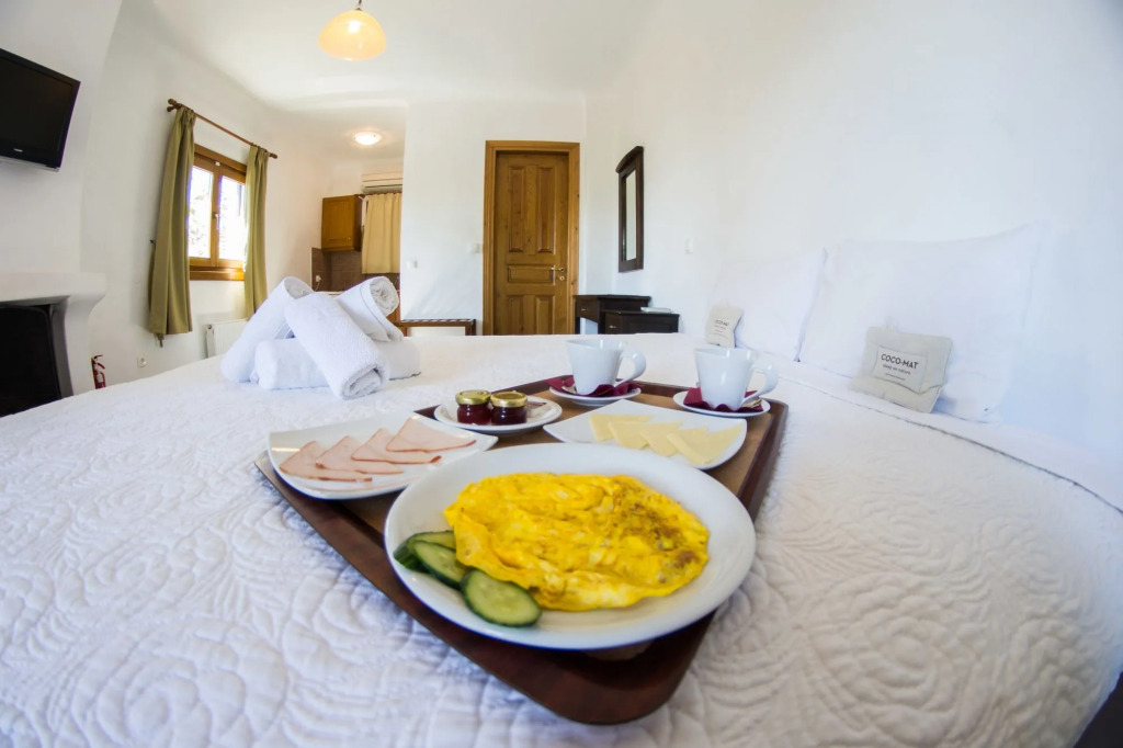 Alkifron Hotel