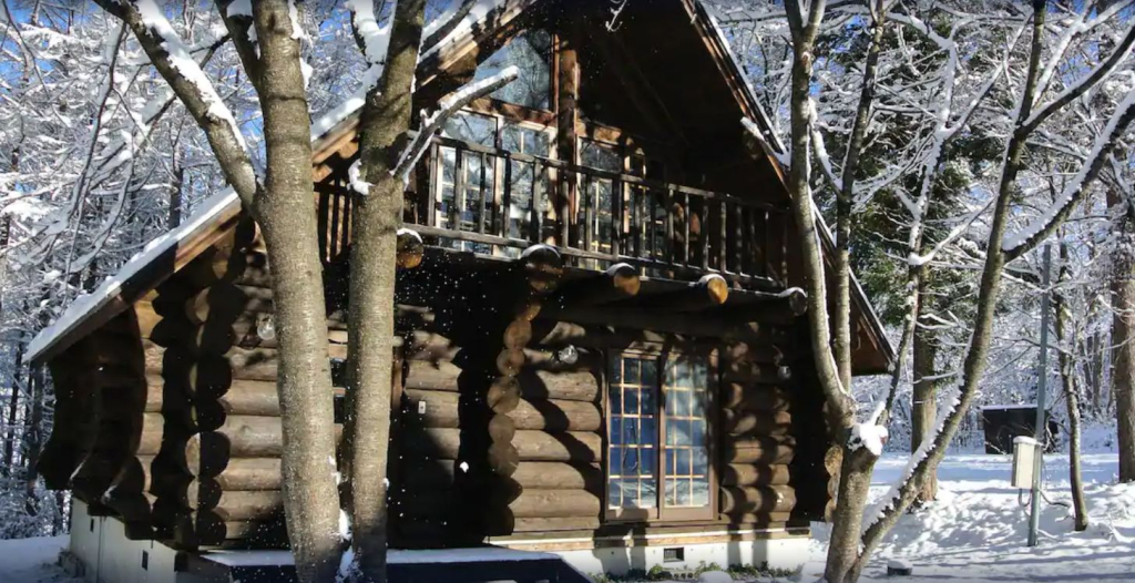 White Tree Lodge Madarao Tangram