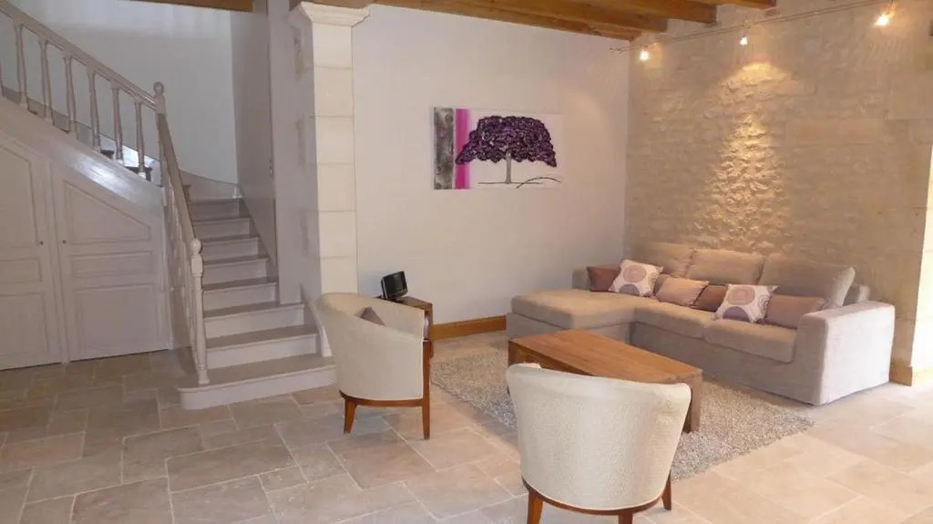 Le Domaine des Doucins & Spa, Gîte 3 étoiles, 10 minutes de Jonzac piscine et spa
