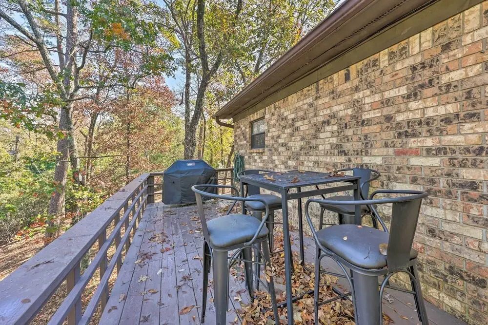 Family-friendly Hot Springs Hideaway w/ Yard!
