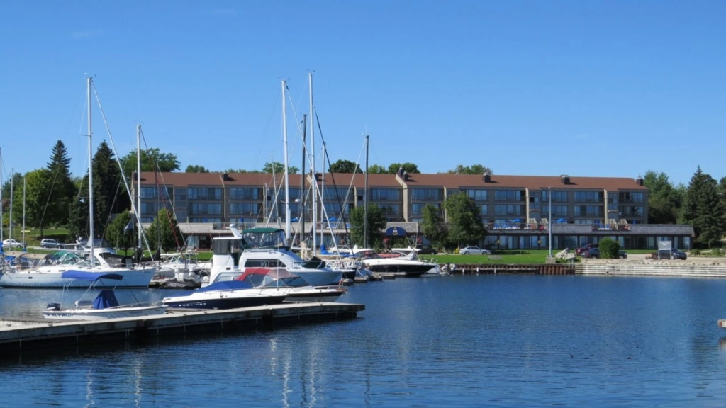 Royal Harbour Resort
