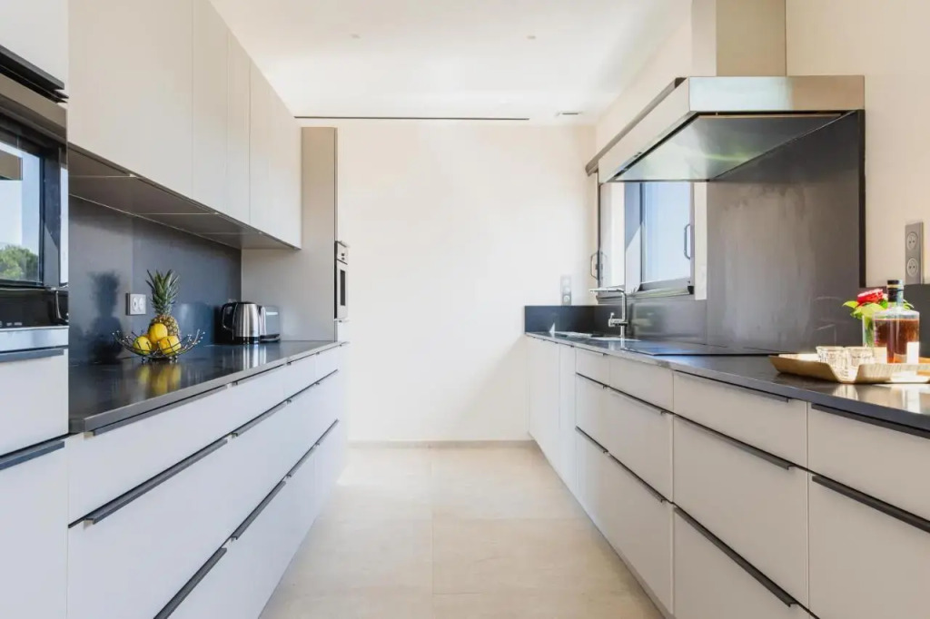 Regina's Banyuls - Modern and brand new house