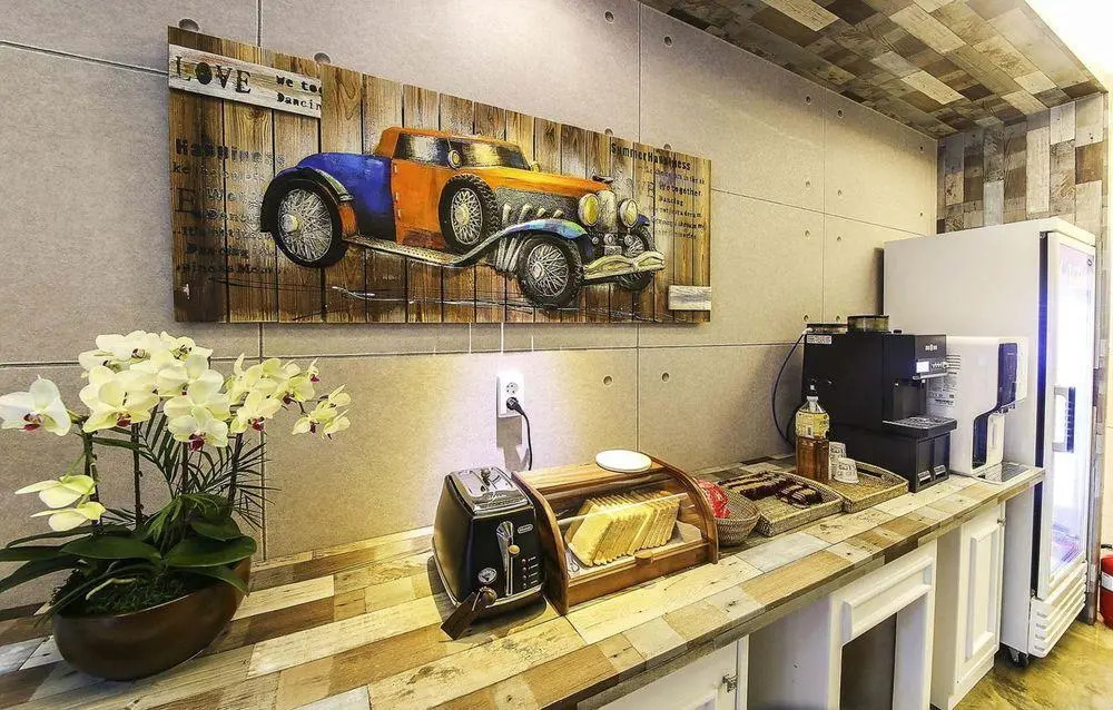 Modern Hotel